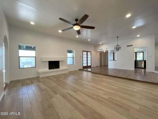 12847 N 40TH Way, Phoenix, AZ 85032
