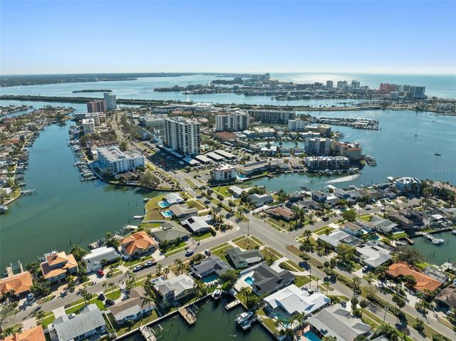 475 ISLAND WAY, Clearwater, FL 33767
