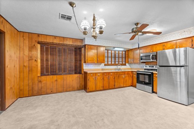 717 Mark Street, Deer Park, TX 77536