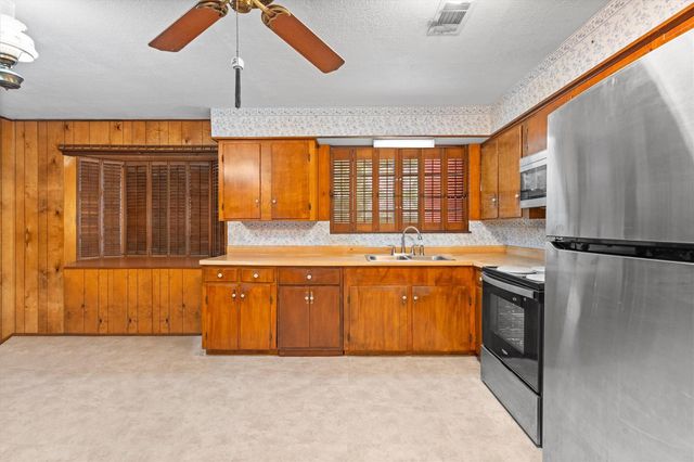 717 Mark Street, Deer Park, TX 77536