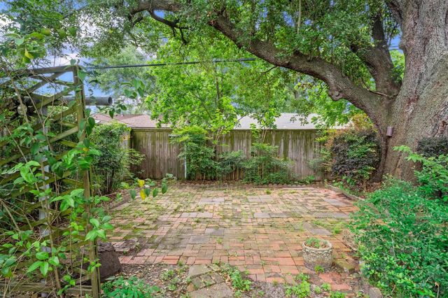 717 Mark Street, Deer Park, TX 77536