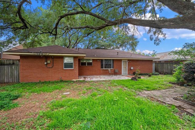 717 Mark Street, Deer Park, TX 77536
