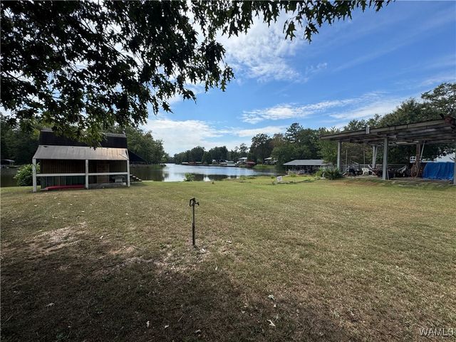 124 Clear Creek, Akron, AL 35441