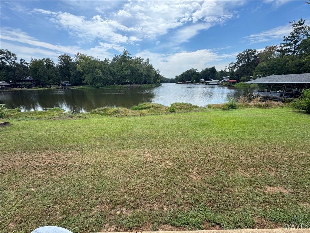 124 Clear Creek, Akron, AL 35441