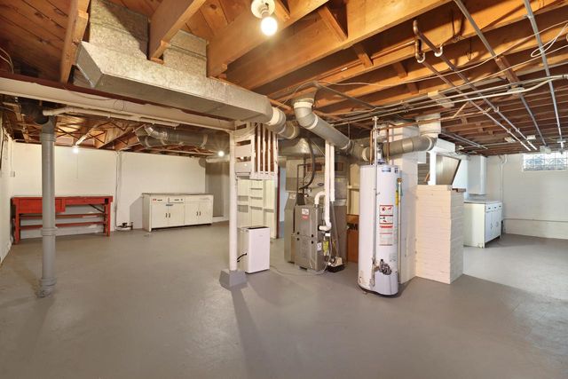 4320 Wilson ROAD, Kenosha, WI 53142