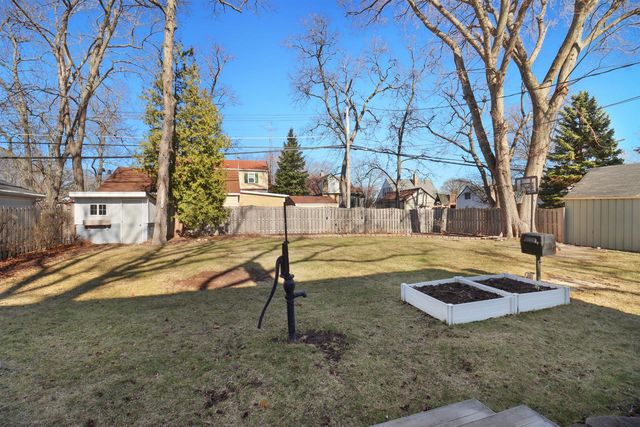 4320 Wilson ROAD, Kenosha, WI 53142