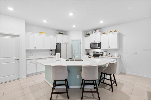 8498 BOLD CYPRESS LANE, Wesley Chapel, FL 33545