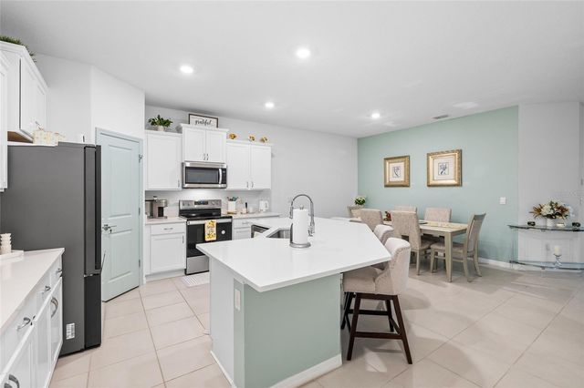 8498 BOLD CYPRESS LANE, Wesley Chapel, FL 33545