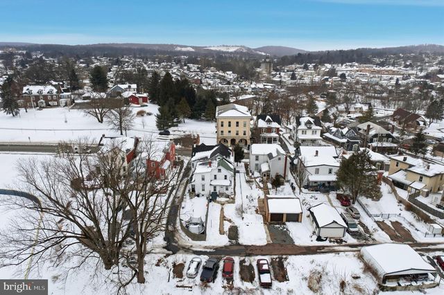 517 E MAIN ST, Birdsboro, PA 19508