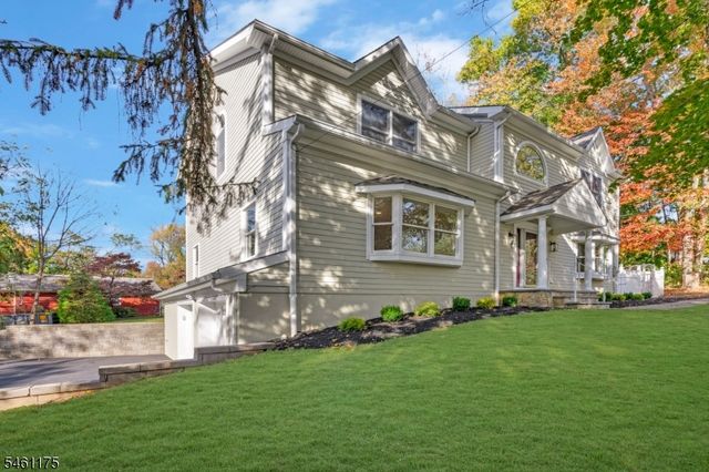 16 Lacey Ave, Long Hill Twp., NJ 07933