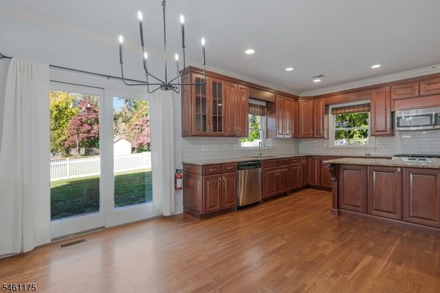 16 Lacey Ave, Long Hill Twp., NJ 07933
