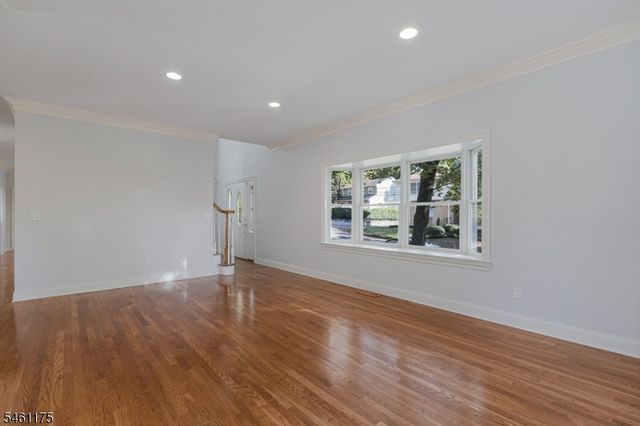 16 Lacey Ave, Long Hill Twp., NJ 07933