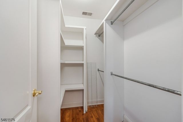 16 Lacey Ave, Long Hill Twp., NJ 07933