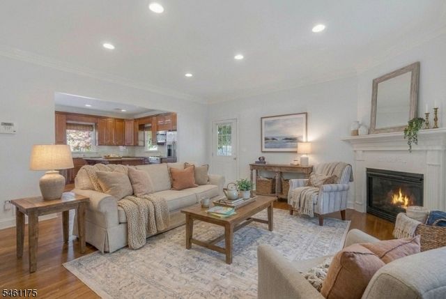 16 Lacey Ave, Long Hill Twp., NJ 07933