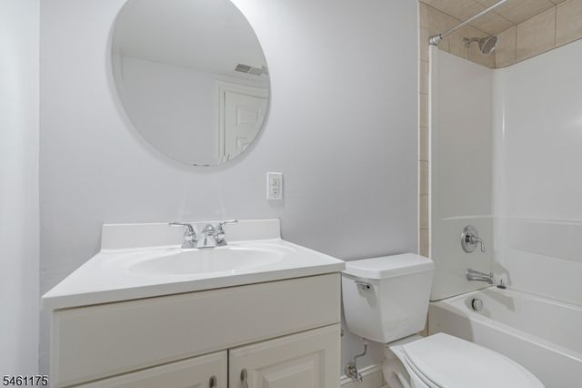 16 Lacey Ave, Long Hill Twp., NJ 07933