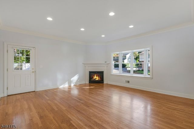 16 Lacey Ave, Long Hill Twp., NJ 07933