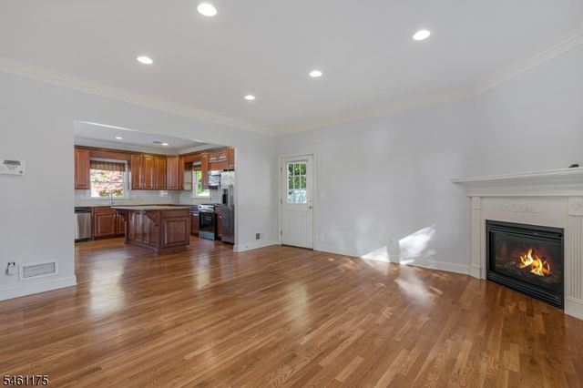 16 Lacey Ave, Long Hill Twp., NJ 07933