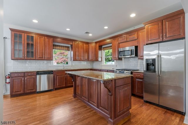 16 Lacey Ave, Long Hill Twp., NJ 07933