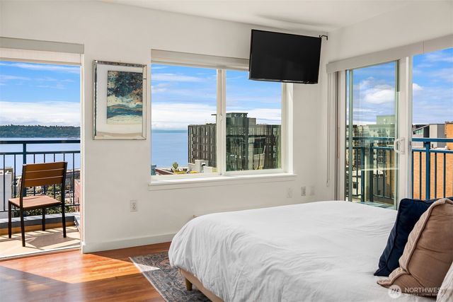 2414 1st Ave #709, Seattle, WA 98121