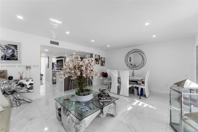 13835 SW 84th St 503, Miami, FL 33183