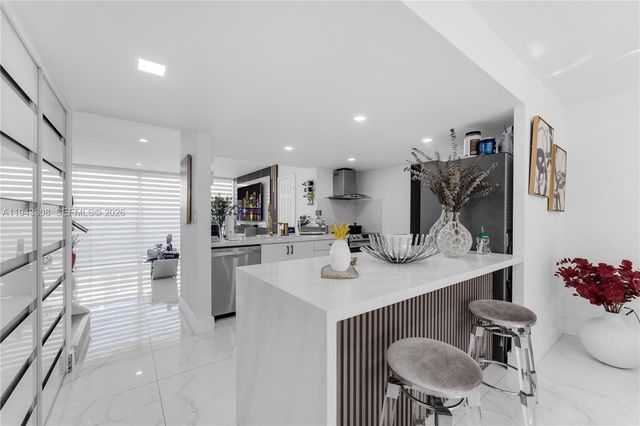 13835 SW 84th St 503, Miami, FL 33183