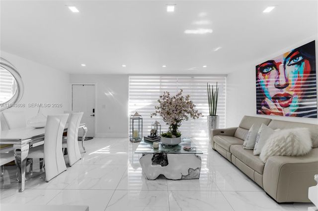 13835 SW 84th St 503, Miami, FL 33183