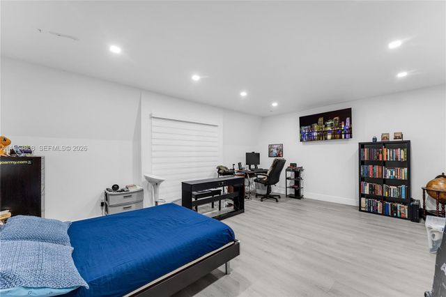 13835 SW 84th St 503, Miami, FL 33183