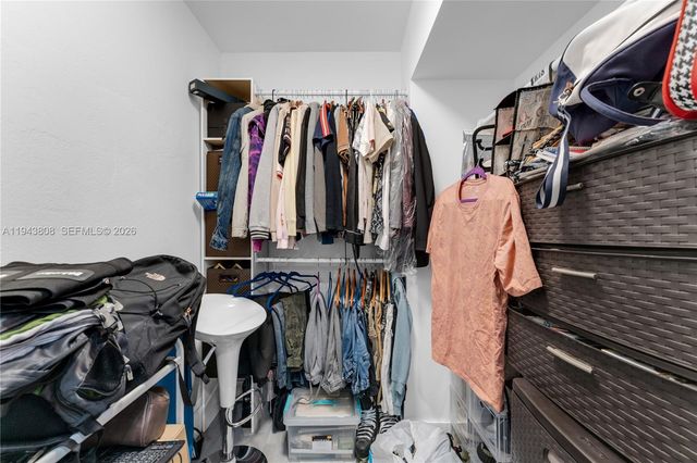 13835 SW 84th St 503, Miami, FL 33183