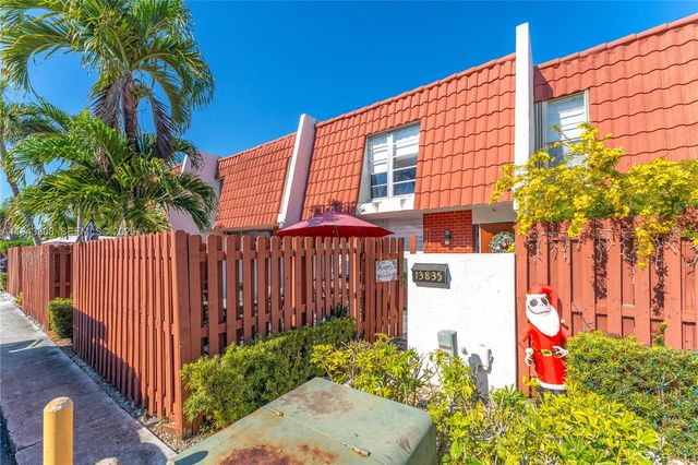 13835 SW 84th St 503, Miami, FL 33183