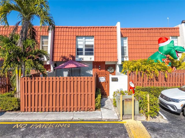 13835 SW 84th St 503, Miami, FL 33183