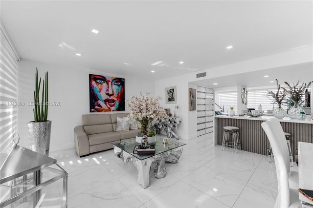 13835 SW 84th St 503, Miami, FL 33183