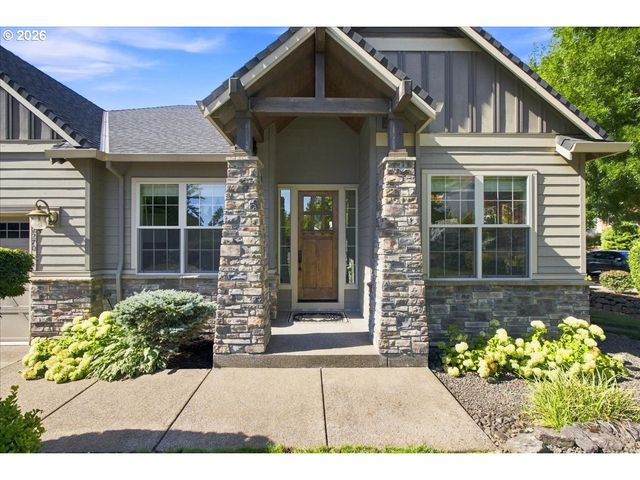 2270 ROGUE Way, West Linn, OR 97068