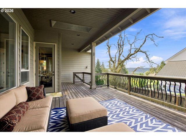 2270 ROGUE Way, West Linn, OR 97068