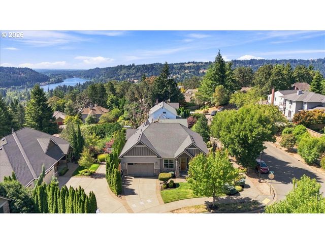 2270 ROGUE Way, West Linn, OR 97068