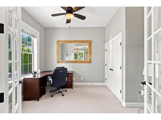 2270 ROGUE Way, West Linn, OR 97068
