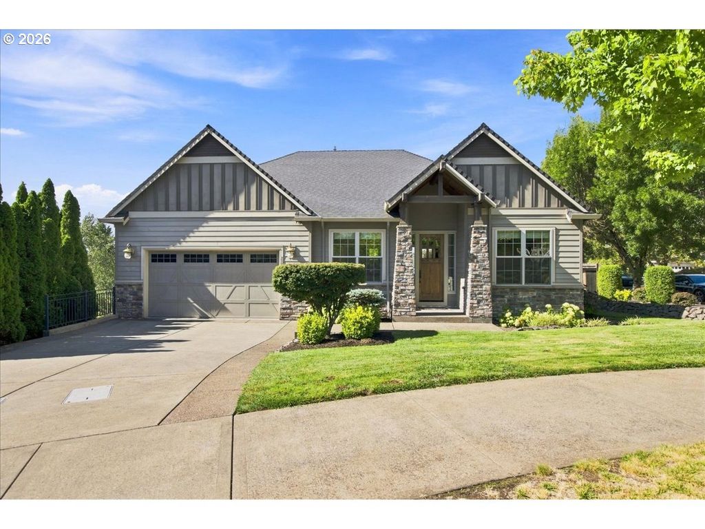2270 ROGUE Way, West Linn, OR 97068