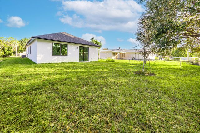 1605 N 23rd st, Fort Pierce, FL 34950