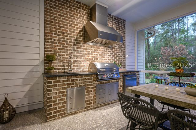 74 Hunting Lodge Rd, Bluffton, SC 29910