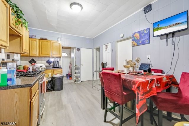 462 Rosa Parks Blvd, Paterson City, NJ 07501
