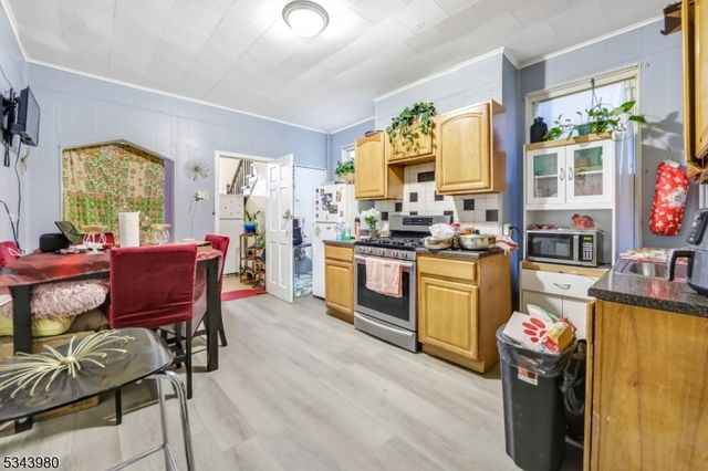 462 Rosa Parks Blvd, Paterson City, NJ 07501