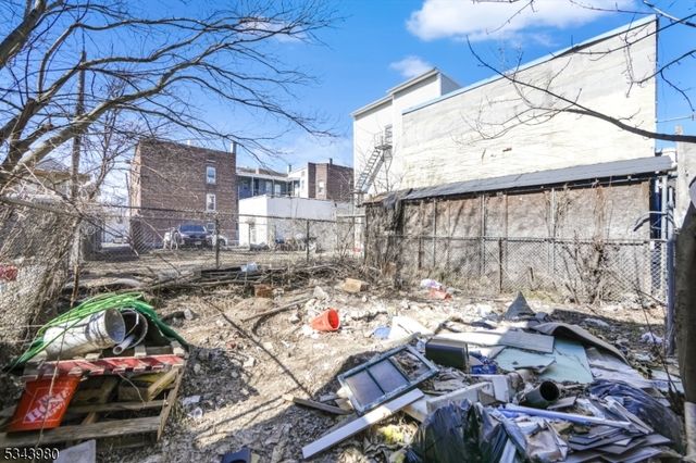 462 Rosa Parks Blvd, Paterson City, NJ 07501