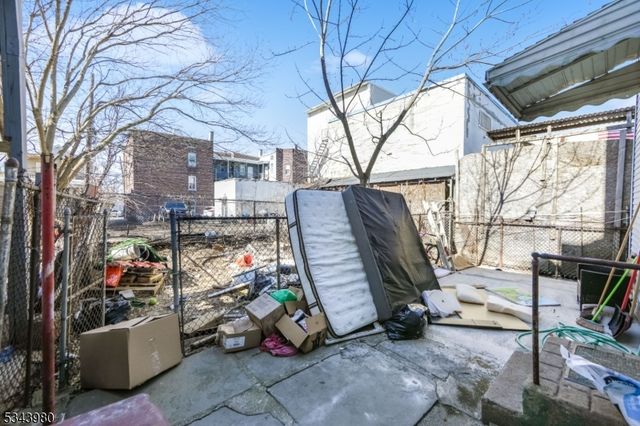 462 Rosa Parks Blvd, Paterson City, NJ 07501