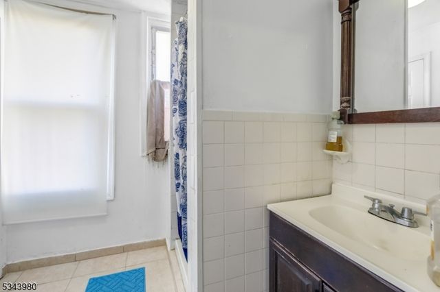 462 Rosa Parks Blvd, Paterson City, NJ 07501