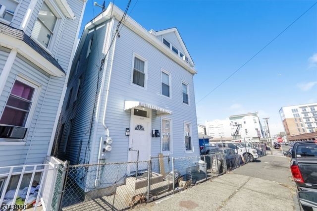 462 Rosa Parks Blvd, Paterson City, NJ 07501