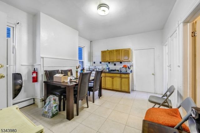 462 Rosa Parks Blvd, Paterson City, NJ 07501
