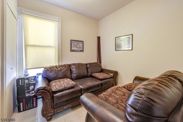 462 Rosa Parks Blvd, Paterson City, NJ 07501