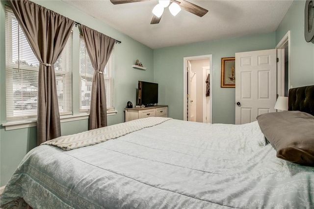 508 NE Richardson Place, Lee's Summit, MO 64086