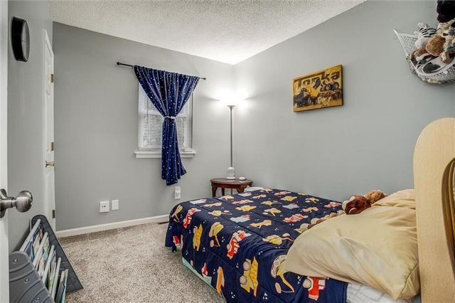 508 NE Richardson Place, Lee's Summit, MO 64086