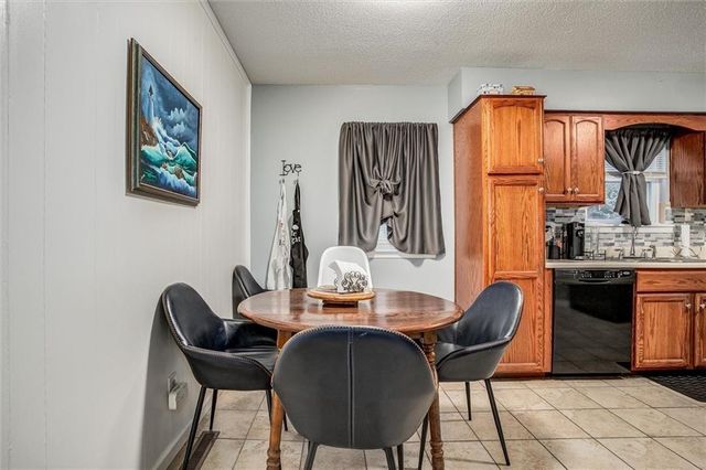 508 NE Richardson Place, Lee's Summit, MO 64086