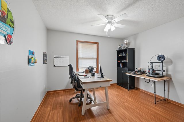 1616 Hamer Drive NW, Cedar Rapids, IA 52405